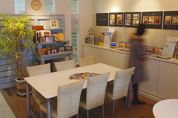 ハイブリッドホーム新百合ヶ丘店・店内