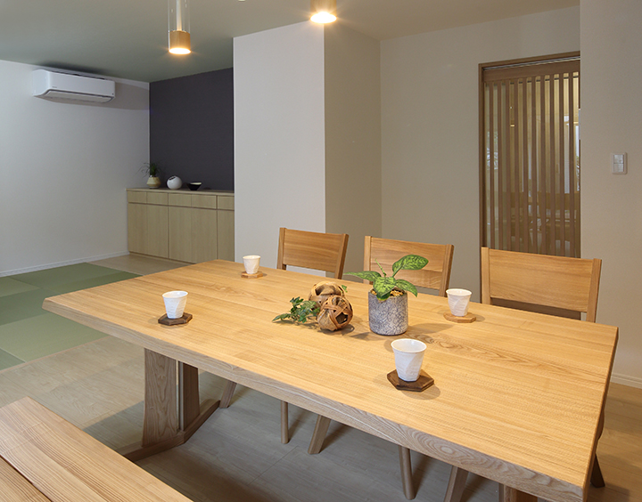 暮らしと好きなものが同居する家