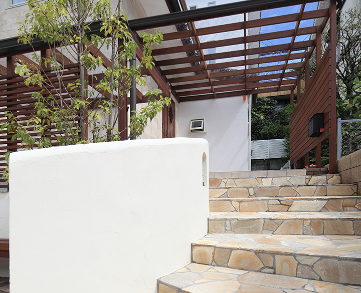 時間と共に育つアプローチ＆ガーデン